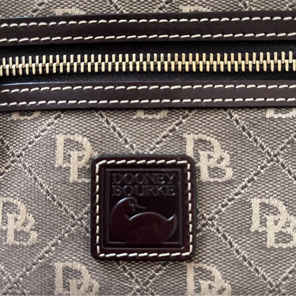 Dooney & Bourke Signature Zip Around Wristlet